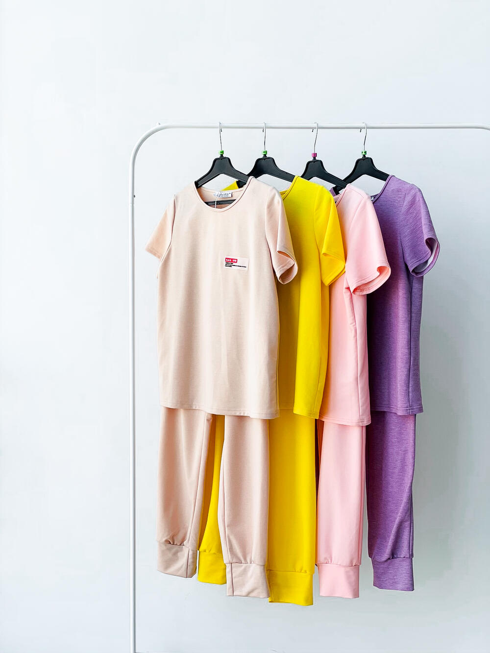 Костюм LA 508178 спортивний к/р котон бежевий, 40-46