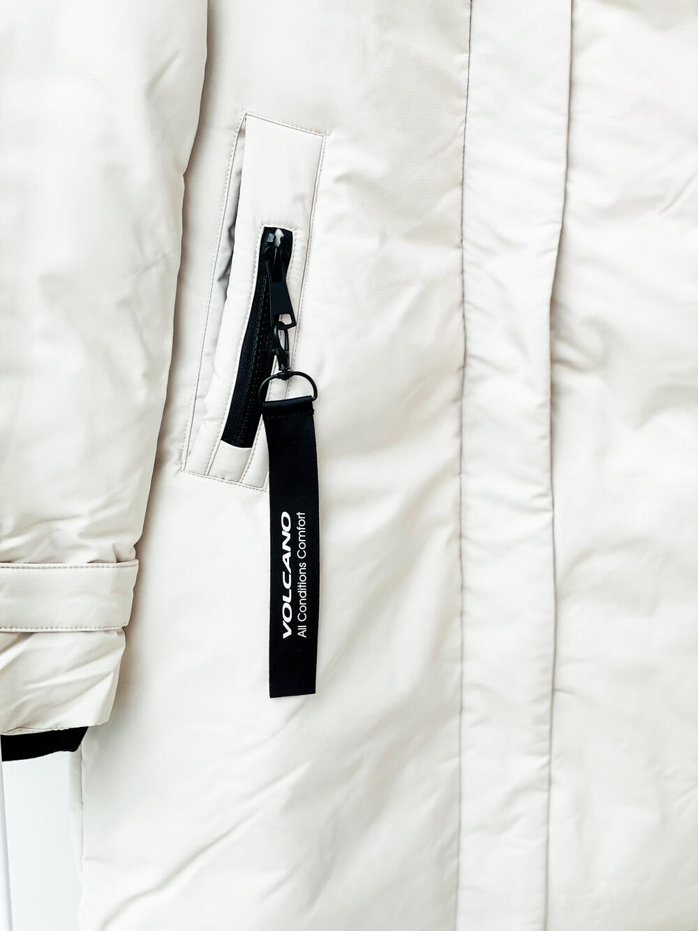 Пальто-пуховик LJ L22055 J-ASPEN подовжене стьобане молочний, S