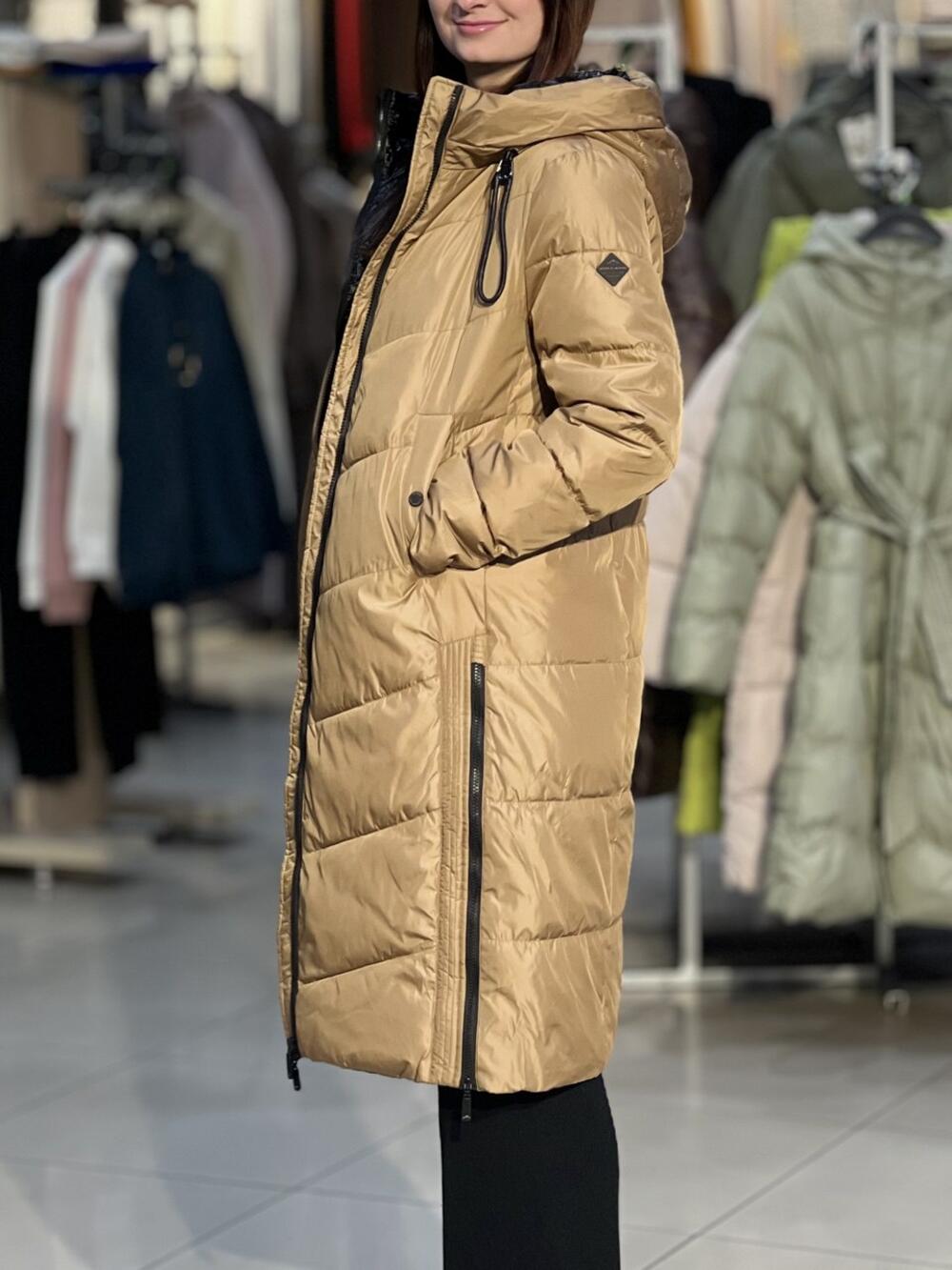 Пальто LM J-MONACO довге стьобане з капюшоном пісок, S