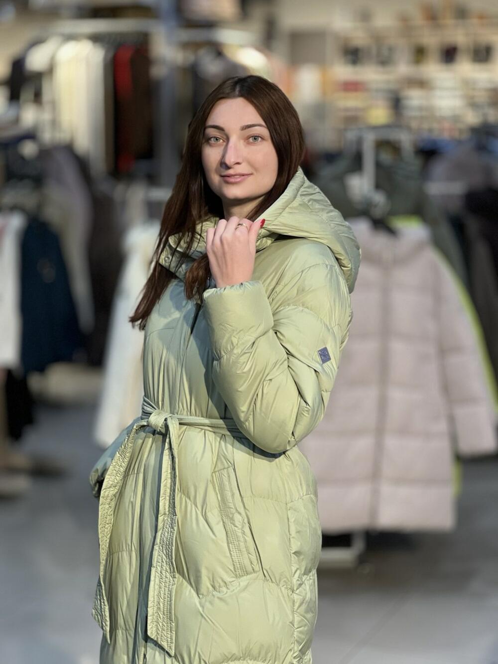 Пальто LJ L22188 J-ADIE стьобане св.оливка, M