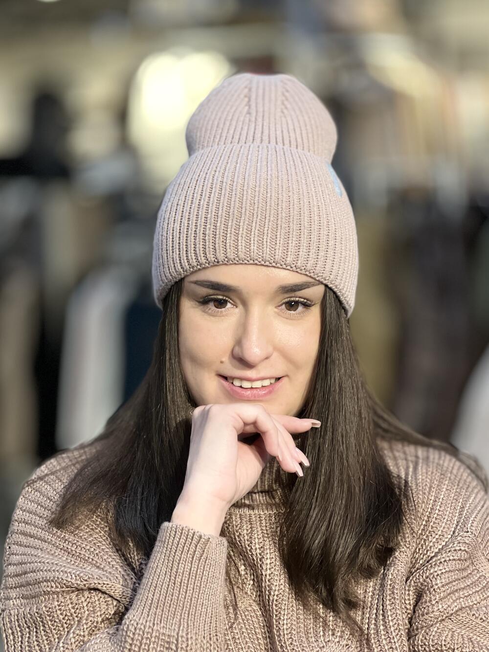 Шапка МОНО Malisa пудровий