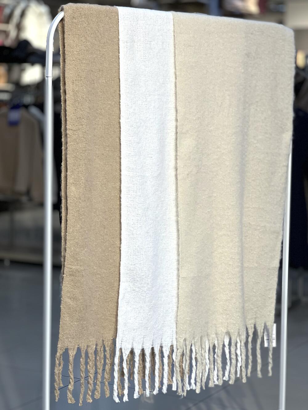 Палантин ПУШИН СОФТ кашемір молочний