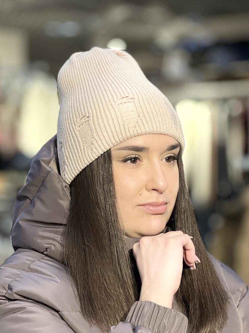 Шапка Malisa ХАЙП дірки св.бежевий