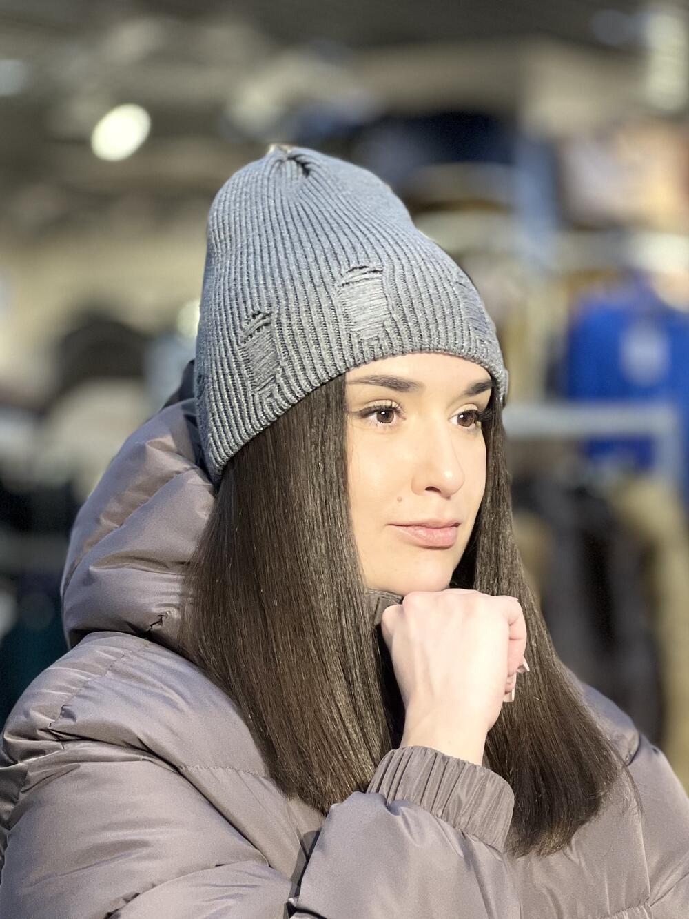 Шапка Malisa ХАЙП дірки т.сірий