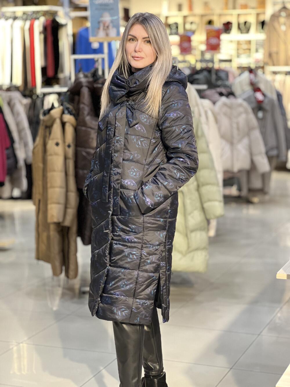 Пальто QE Вероніка листочки зима чорний, 46