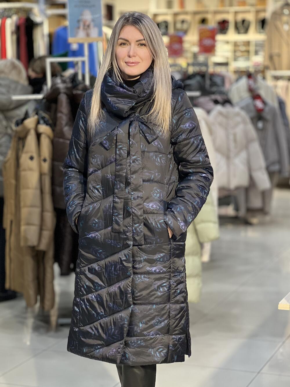 Пальто QE Вероніка листочки зима чорний, 46