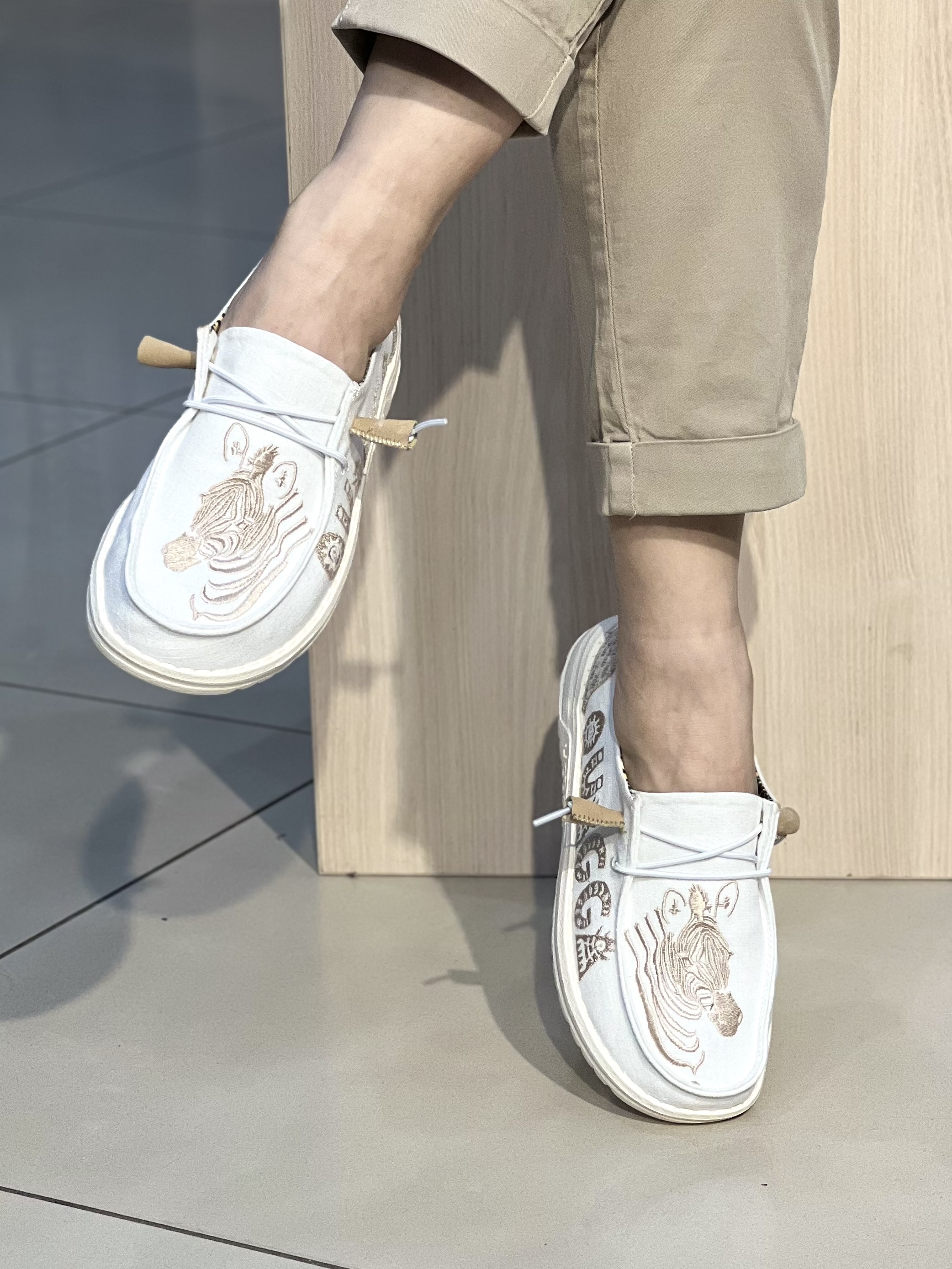 Мокасини жіночі 30-47 BORA ZEBRA MILK текстиль вишивка зебра молочний, 41