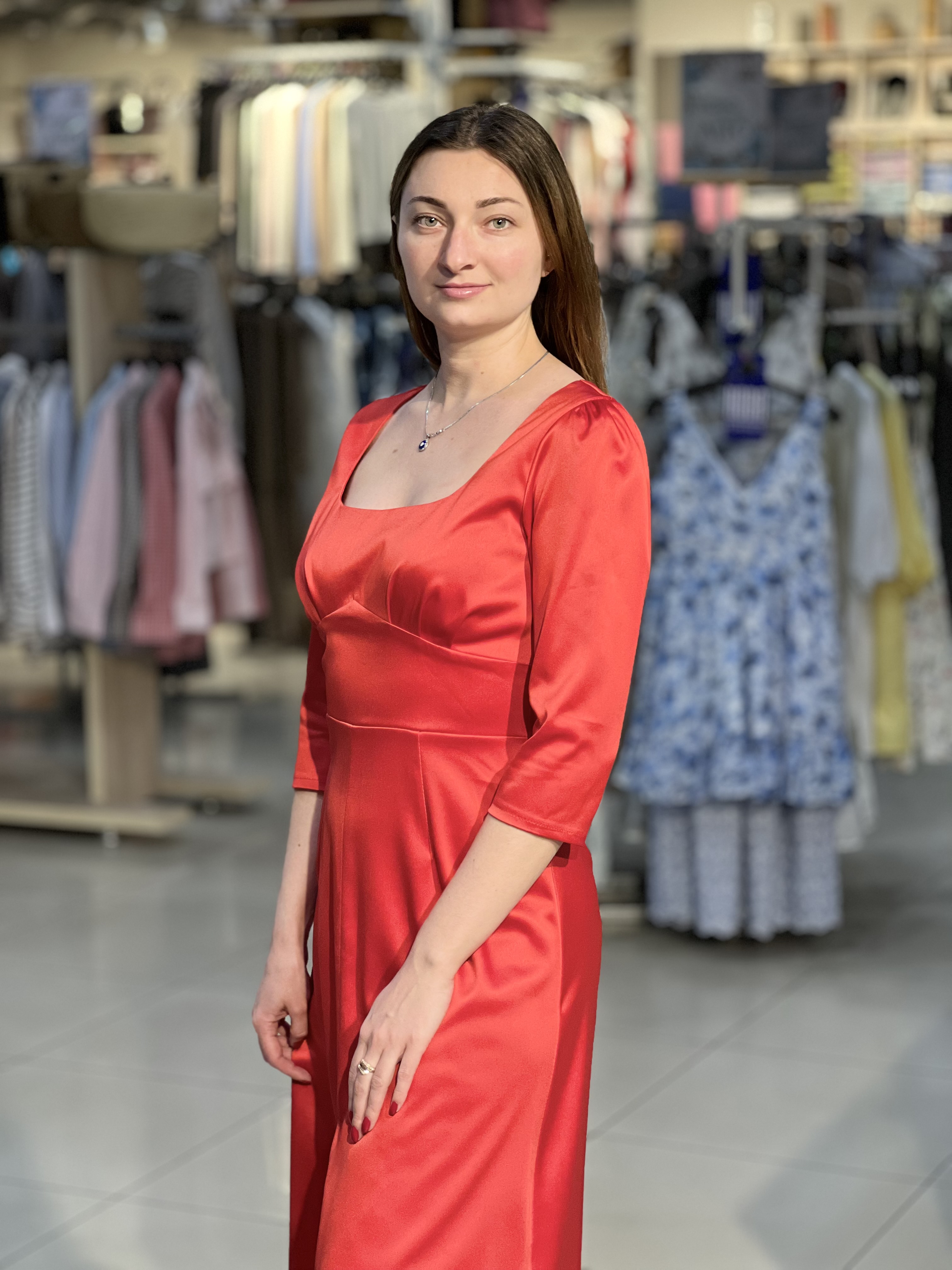 Сукня LN 994 довга рукав 3/4 атлас червоний, 40-46