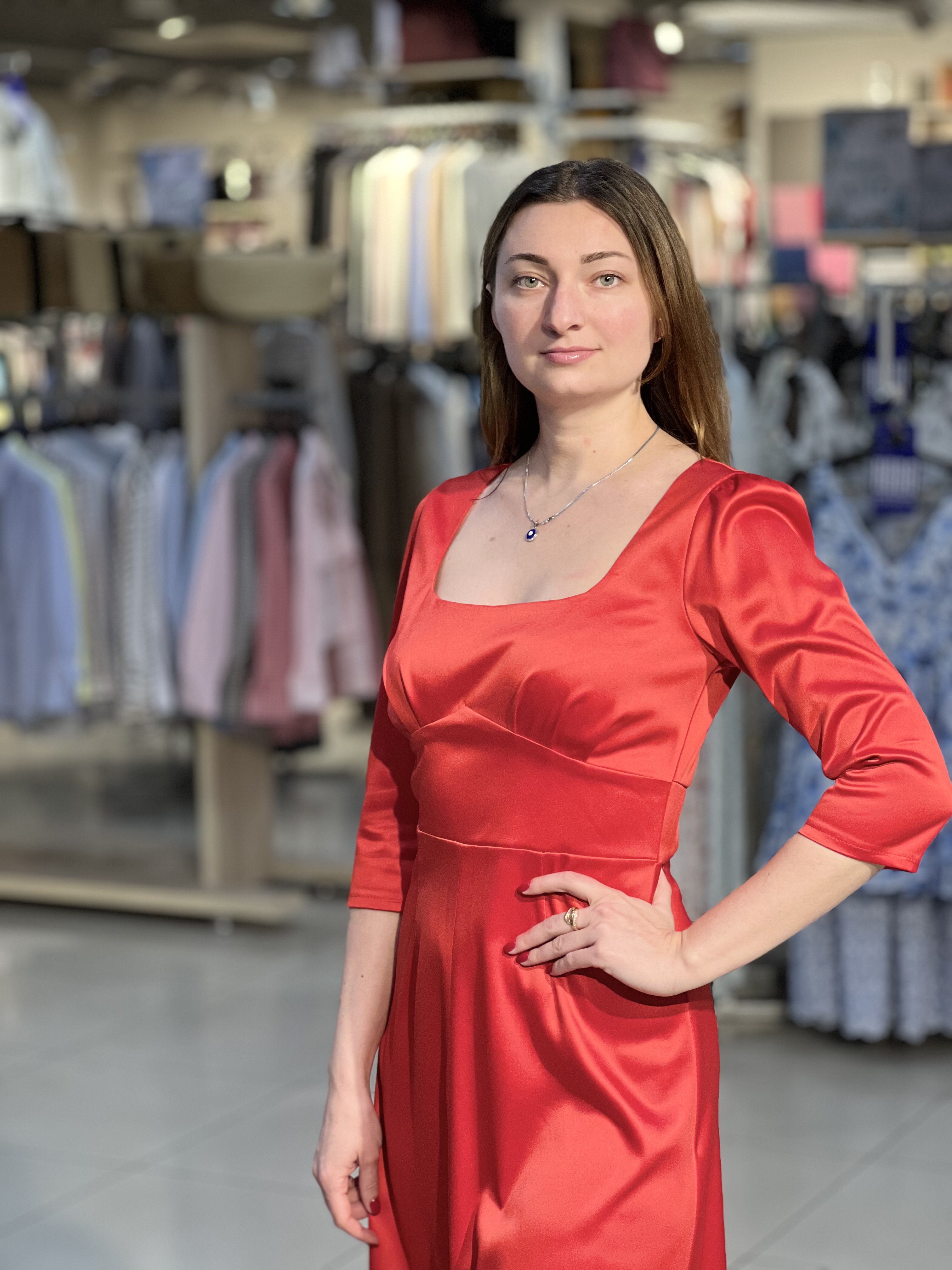 Сукня LN 994 довга рукав 3/4 атлас 
