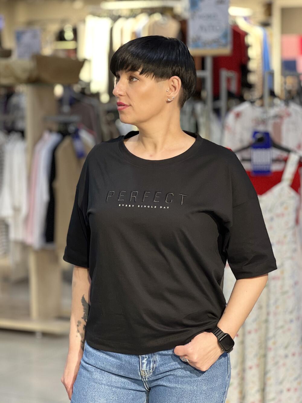 Футболка LO L02136 T-PERFECT к/р укорочена вишитий бренд 