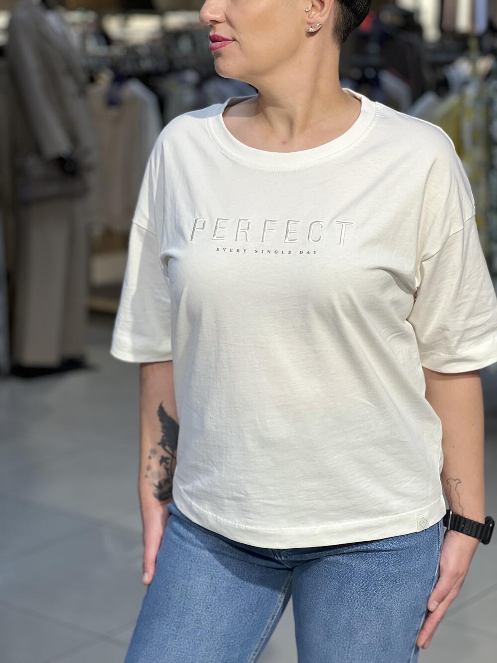 Футболка LO L02136 T-PERFECT к/р укорочена вишитий бренд молочний, XL