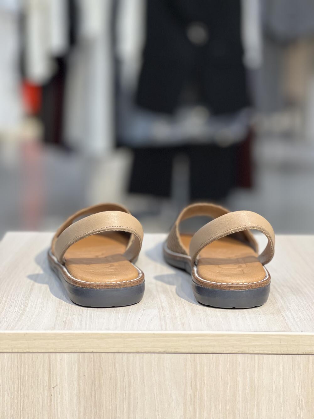 Босоніжки LA Menorguina Piel Cobra Grigio натуральна шкіра Іспанія коричневий, 40