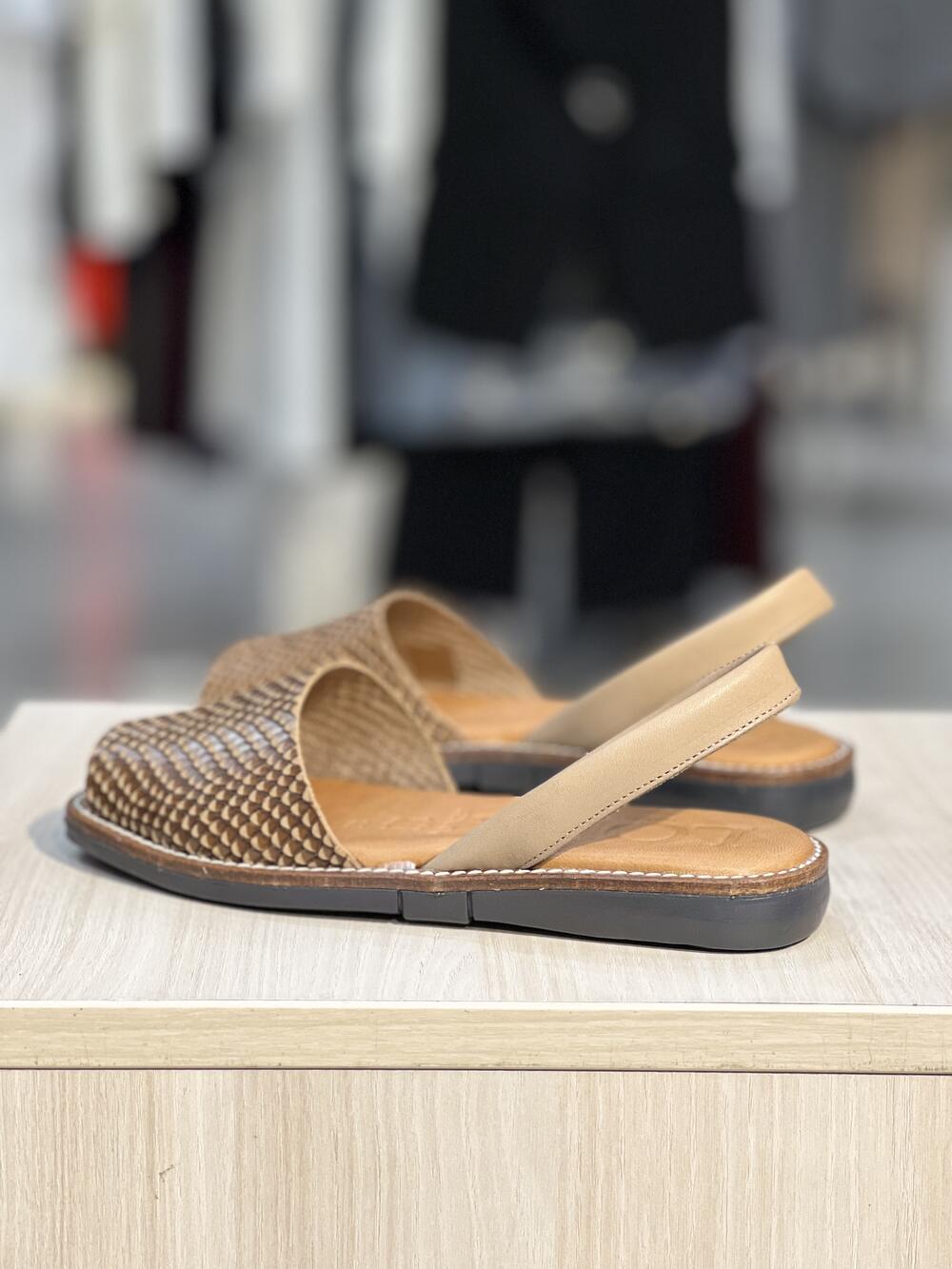 Босоніжки LA Menorguina Piel Cobra Grigio натуральна шкіра Іспанія коричневий, 37