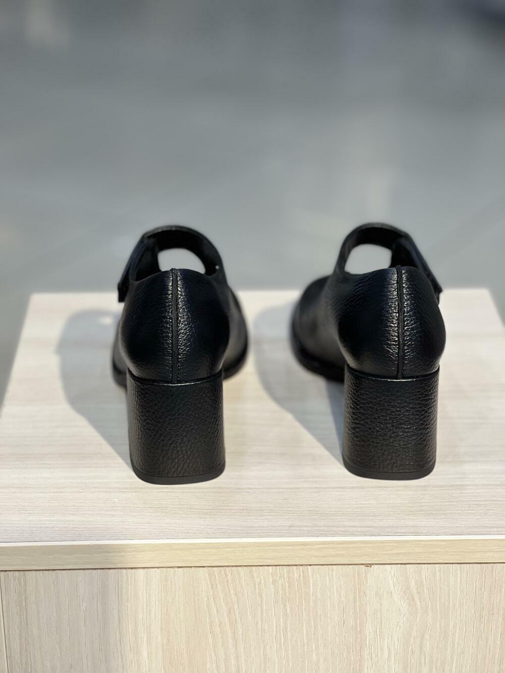 Туфлі LP 760142 альдабра широкий каблук чорний, 37