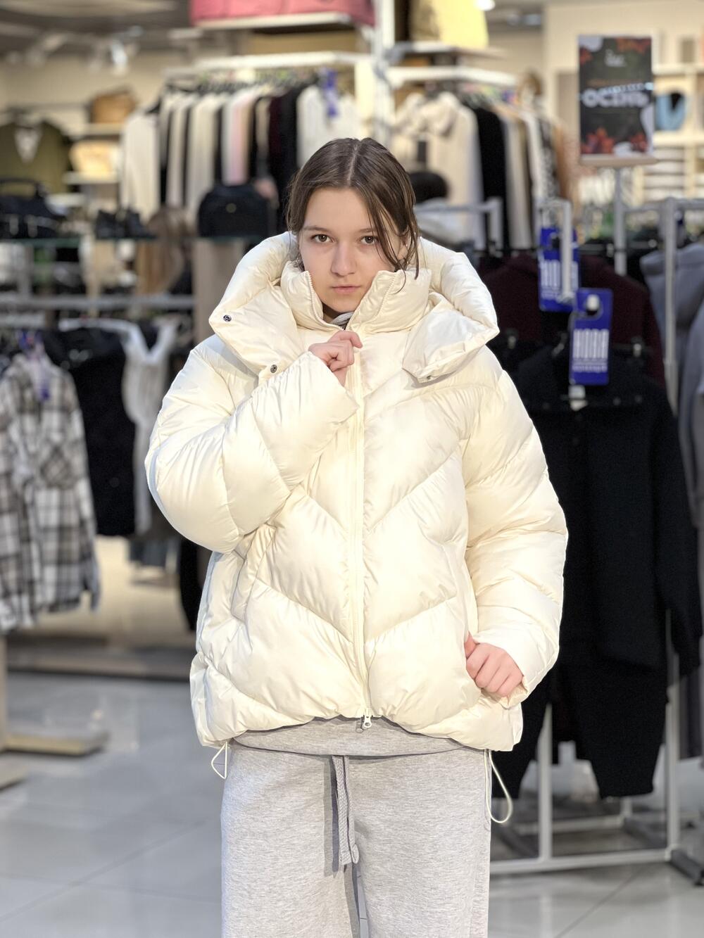 Куртка LP 080101 пуховик з капюшоном молочний, S