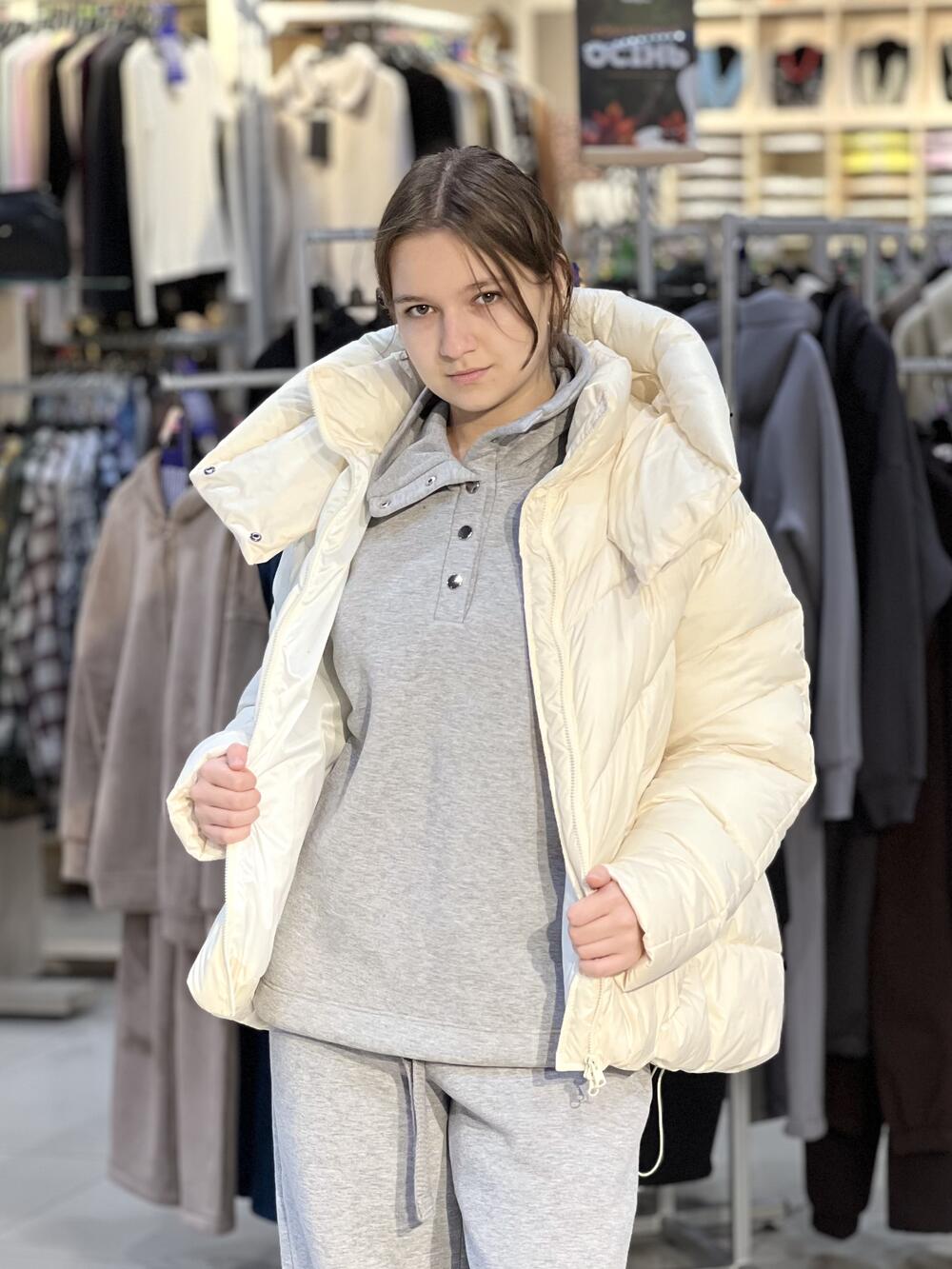 Куртка LP 080101 пуховик з капюшоном молочний, S