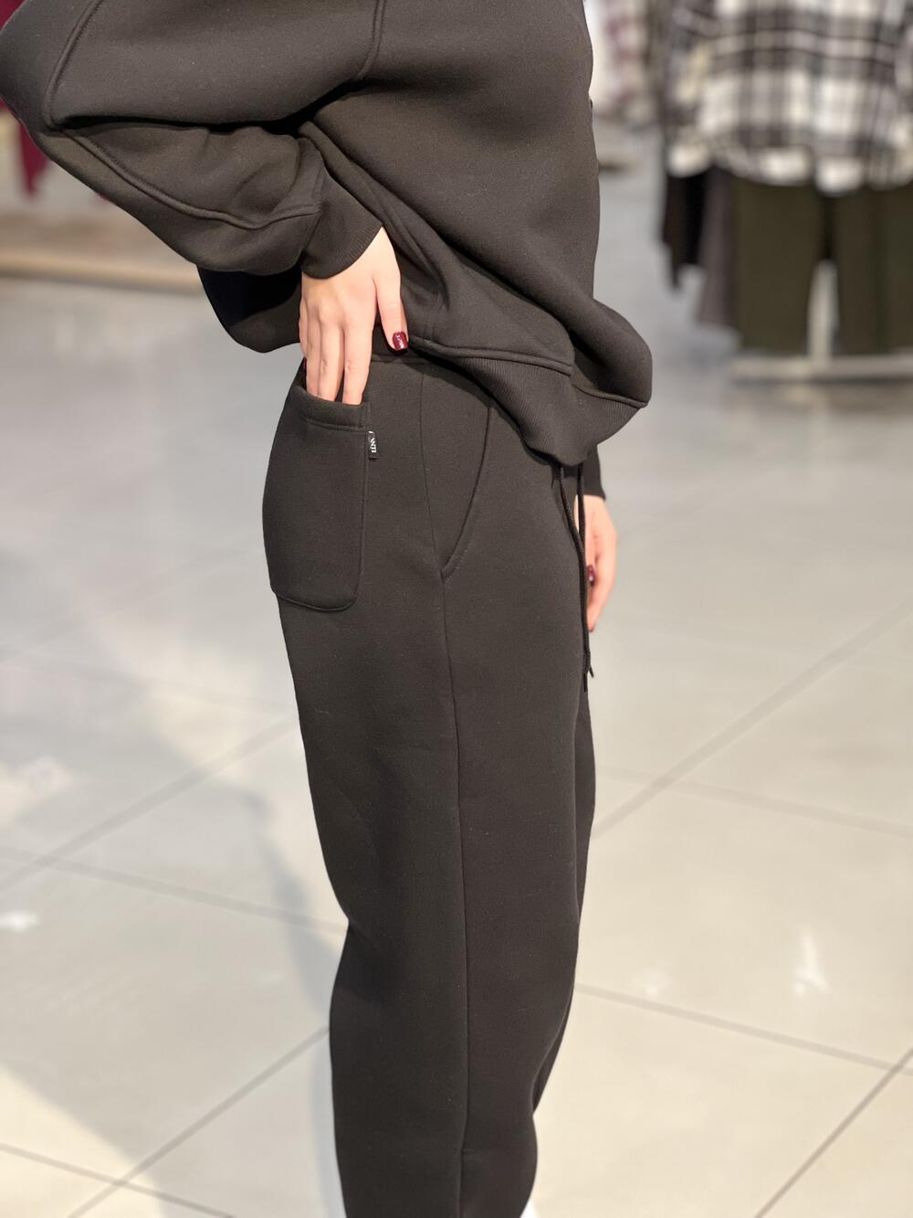 Брюки LP LC051j джогери утеплені футером чорний, L