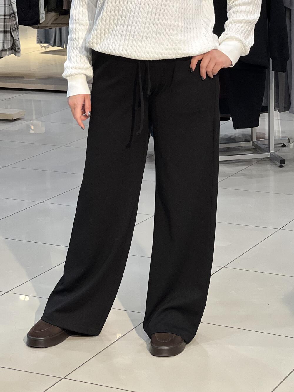 Брюки LP 241039 широкі на резинці щильний рубчик чорний, XS