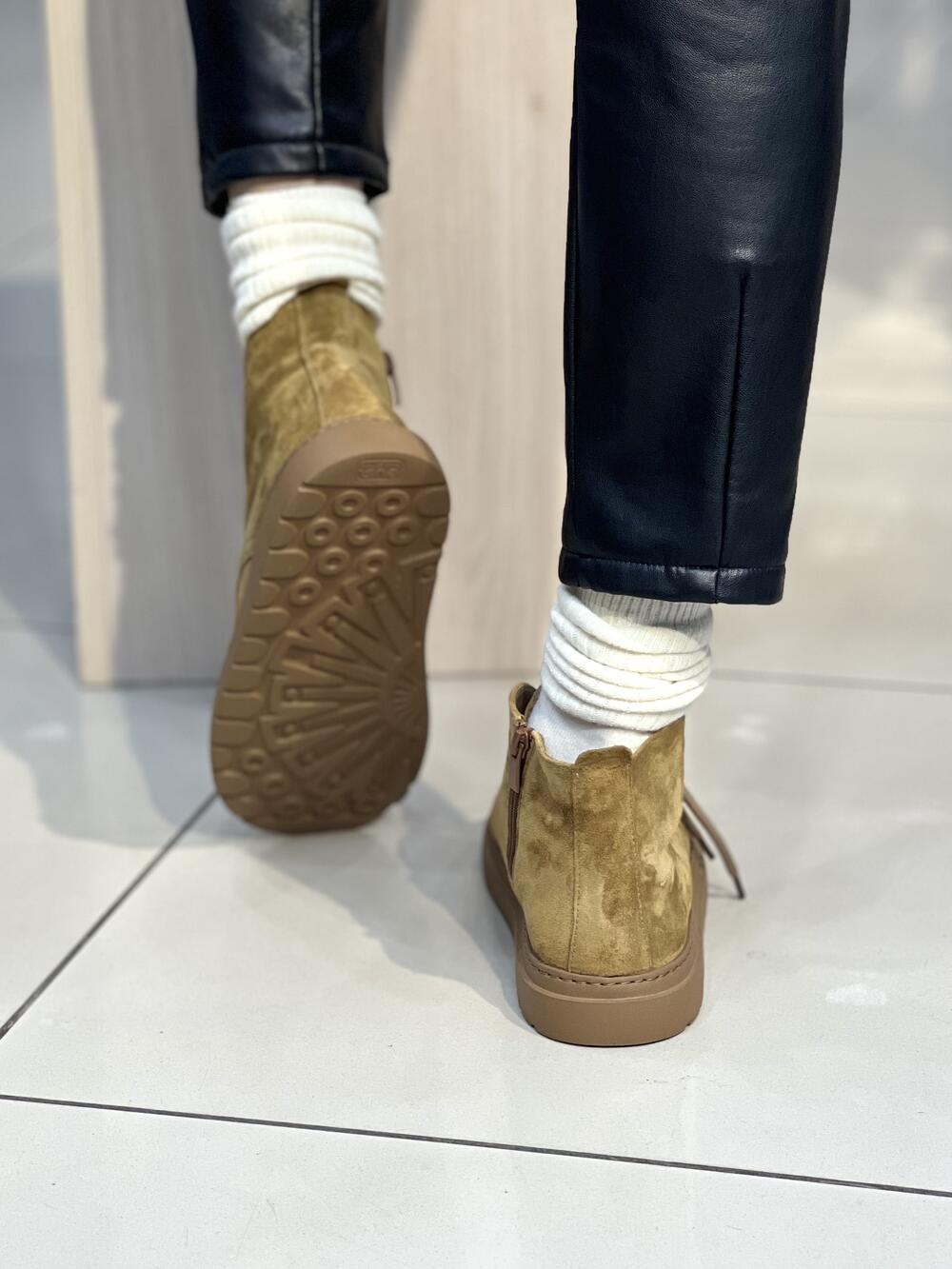 Черевики LP 705325 замша на шнурках віскі, 38