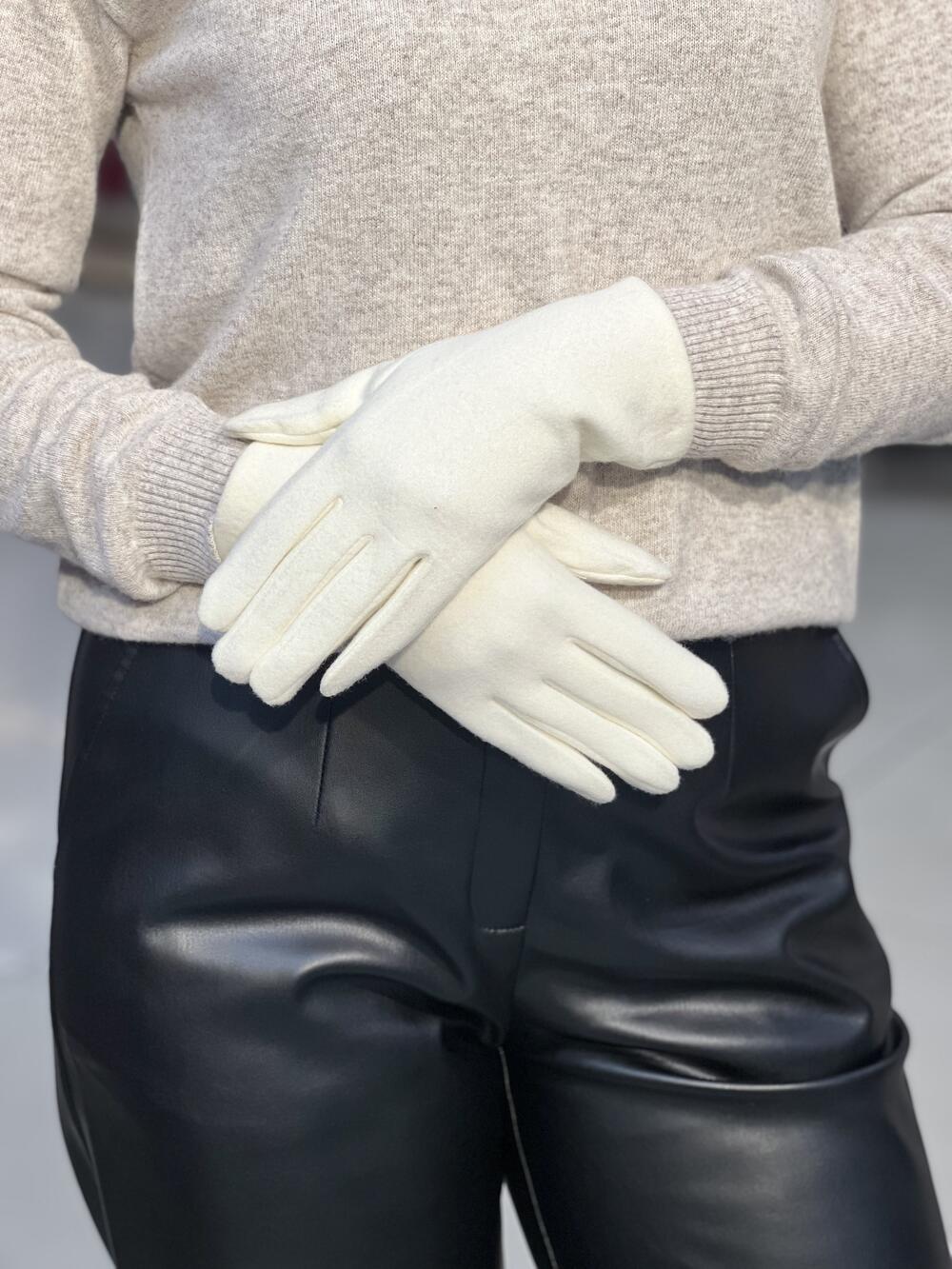 Рукавички RONAERDO КАШЕМІР пустишка сенсор молочний