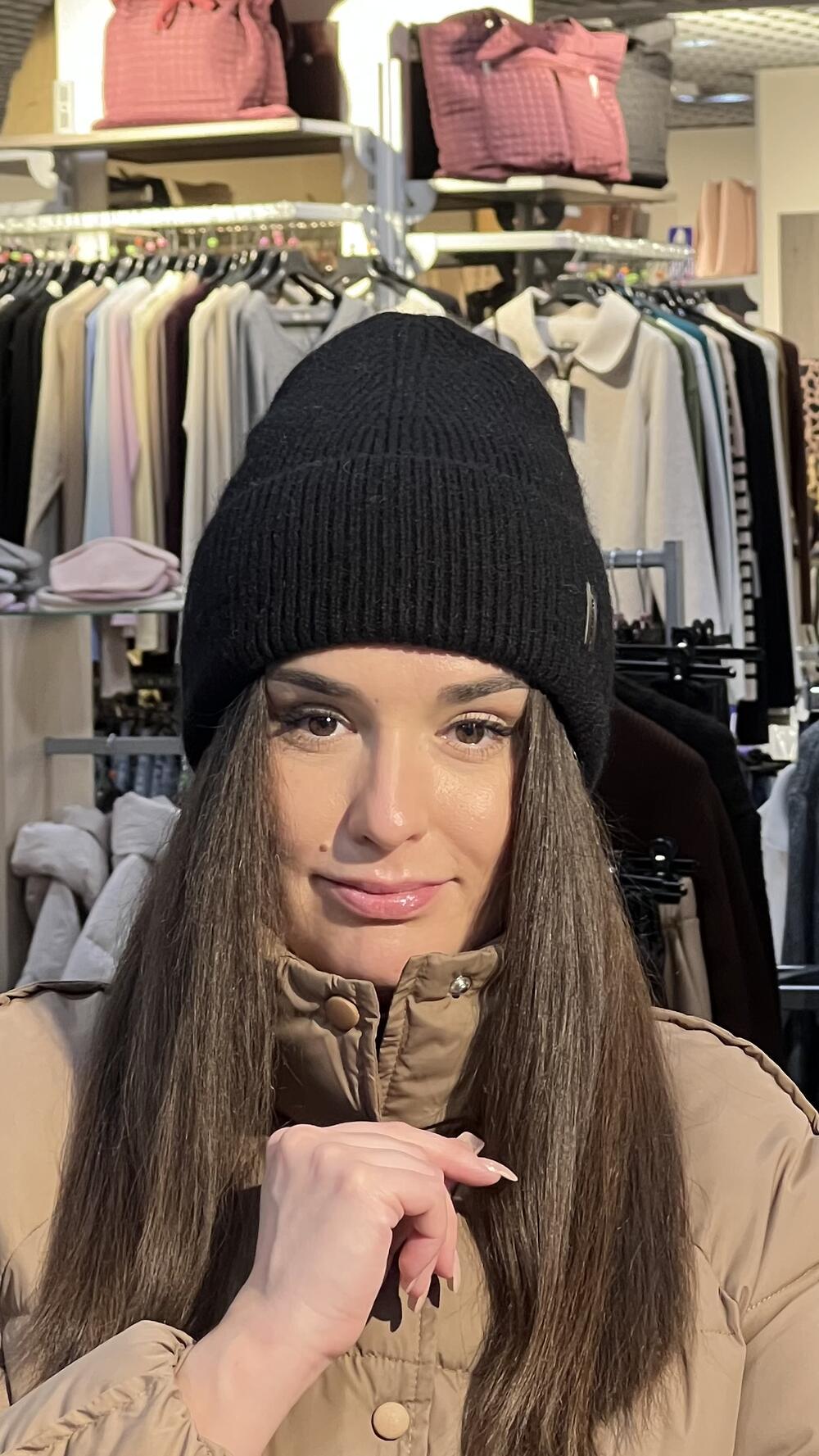 Шапка ЛАВ з відворотом чорний