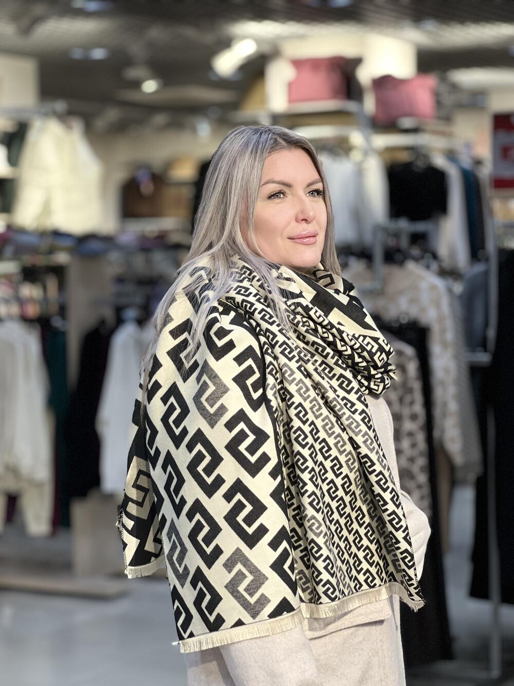 Палантин ТЕТРІС тонкий кашемір чорний/молоко