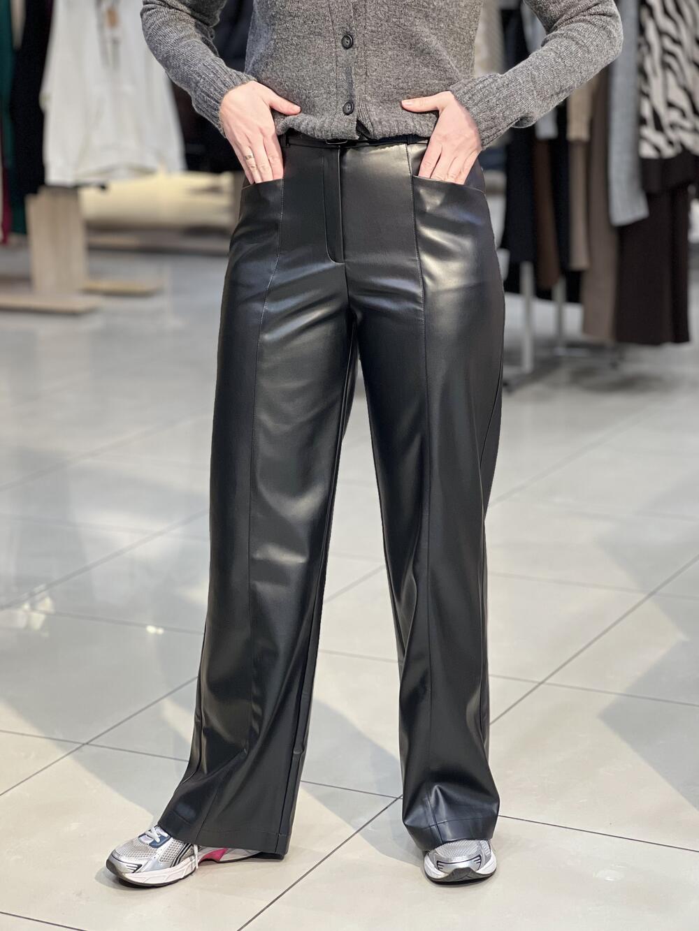 Брюки LP 9118 екошкіра прямого крою чорний, 38-44