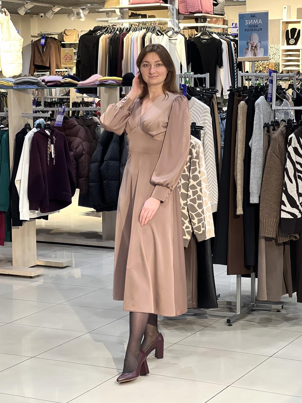 Сукня LP 1039 д/р довга шовк т.бежевий, 44-50