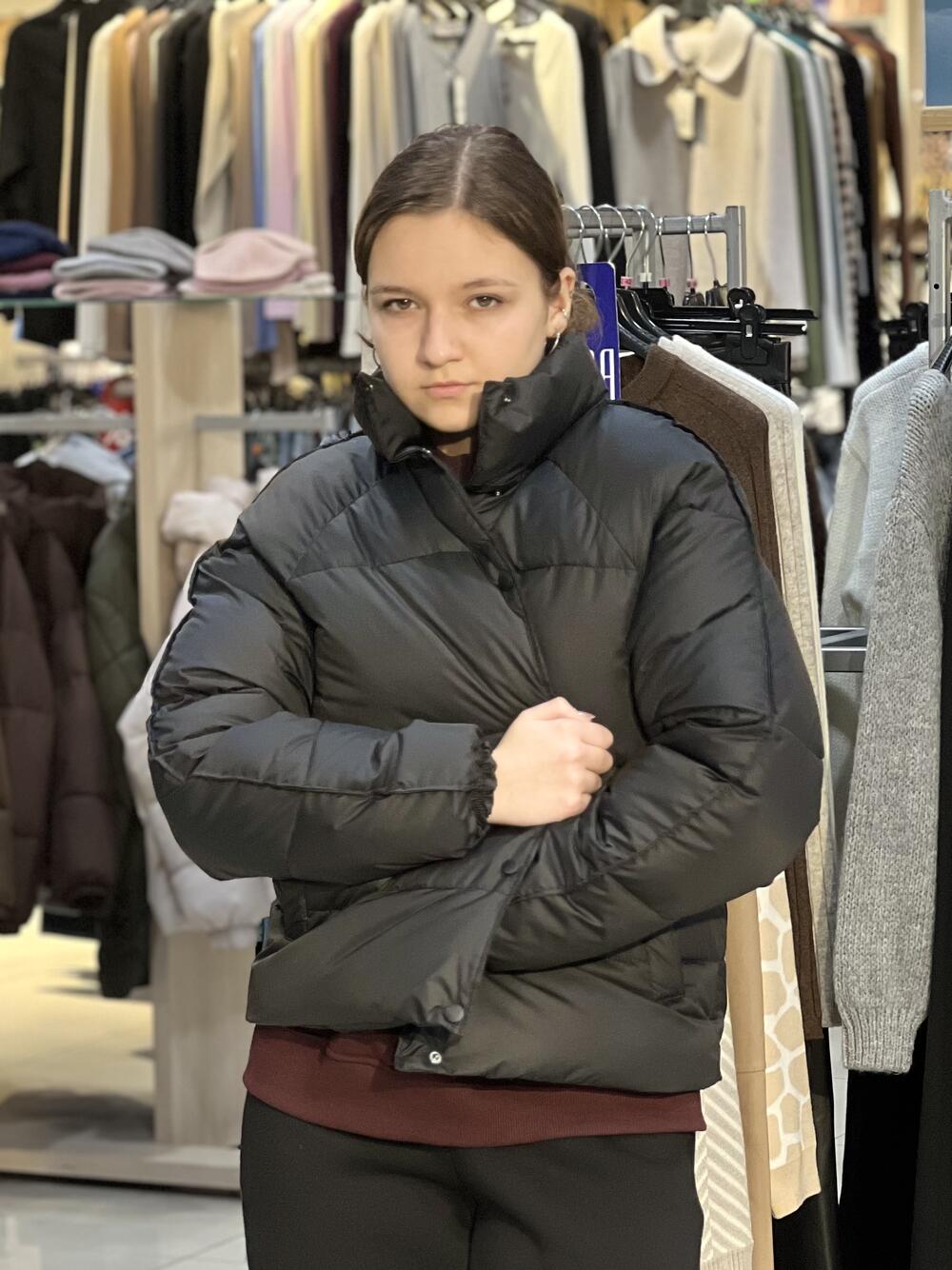 Куртка LO 0800032512 стьобана коротка демі чорний, S