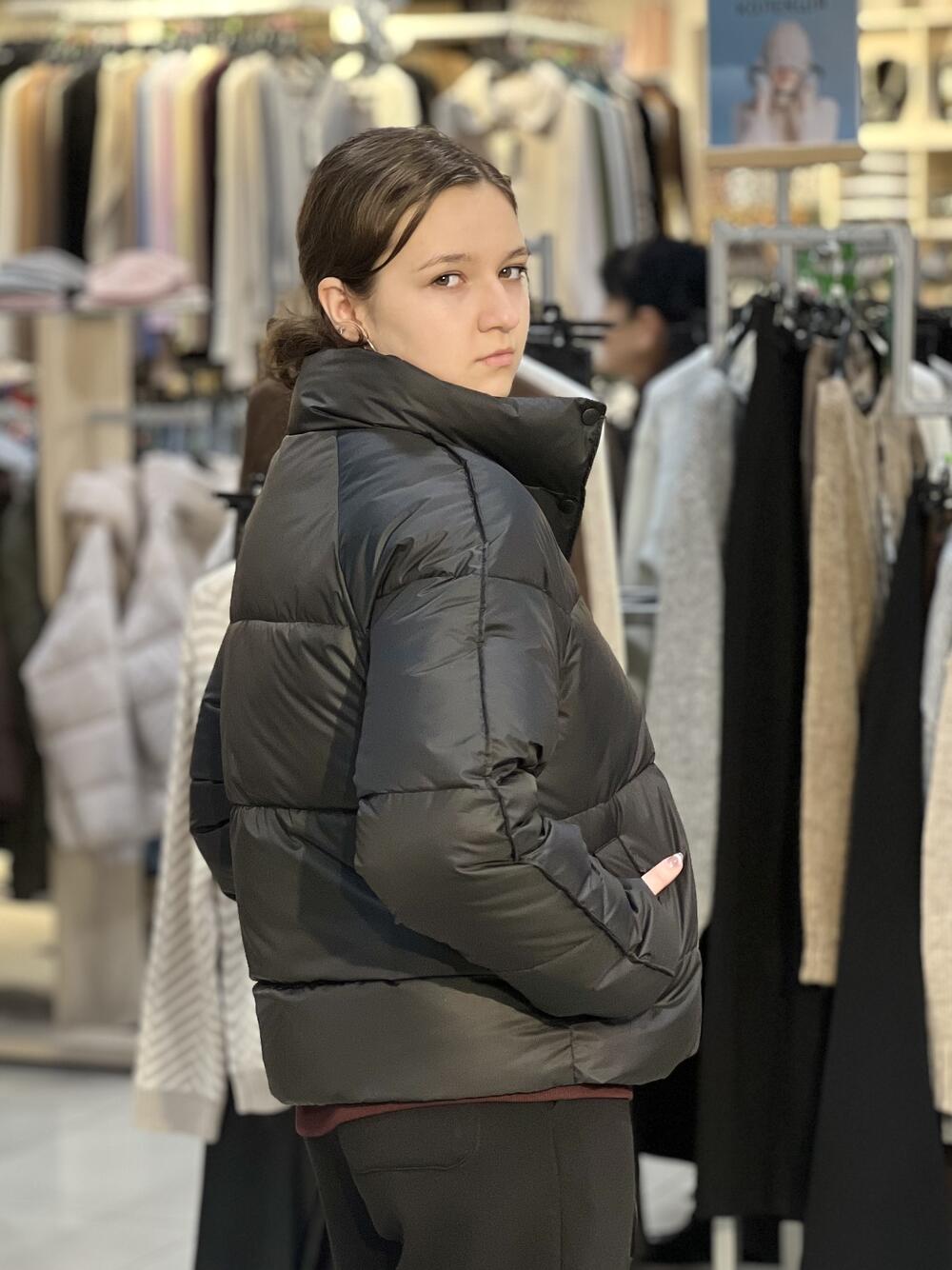 Куртка LO 0800032512 стьобана коротка демі чорний, L