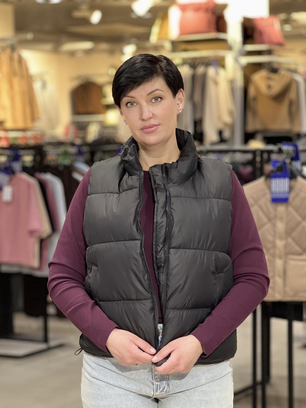 Жилет LR 050100 стьобаний короткий без капюшону чорний, L