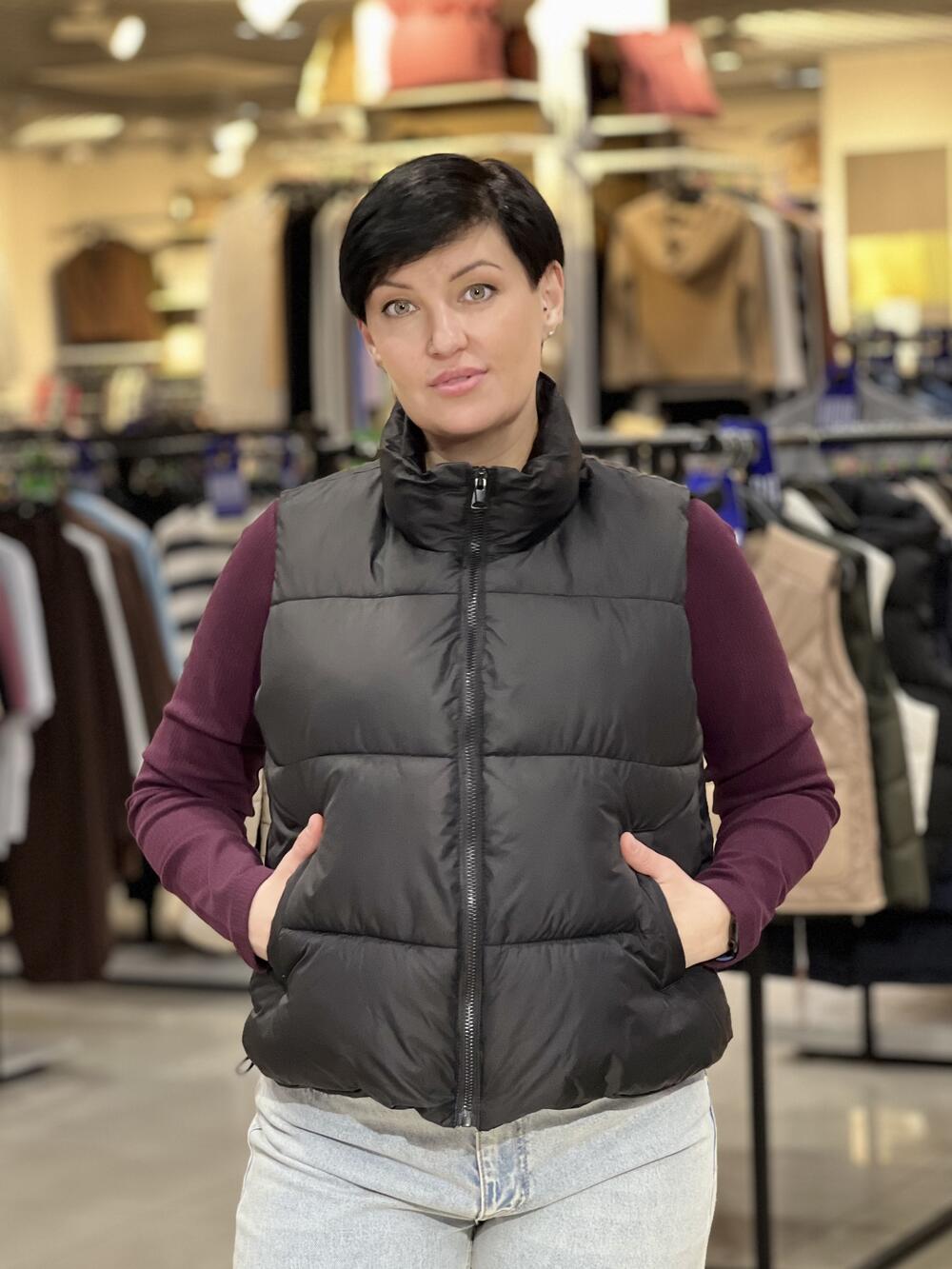 Жилет LR 050100 стьобаний короткий без капюшону чорний, M