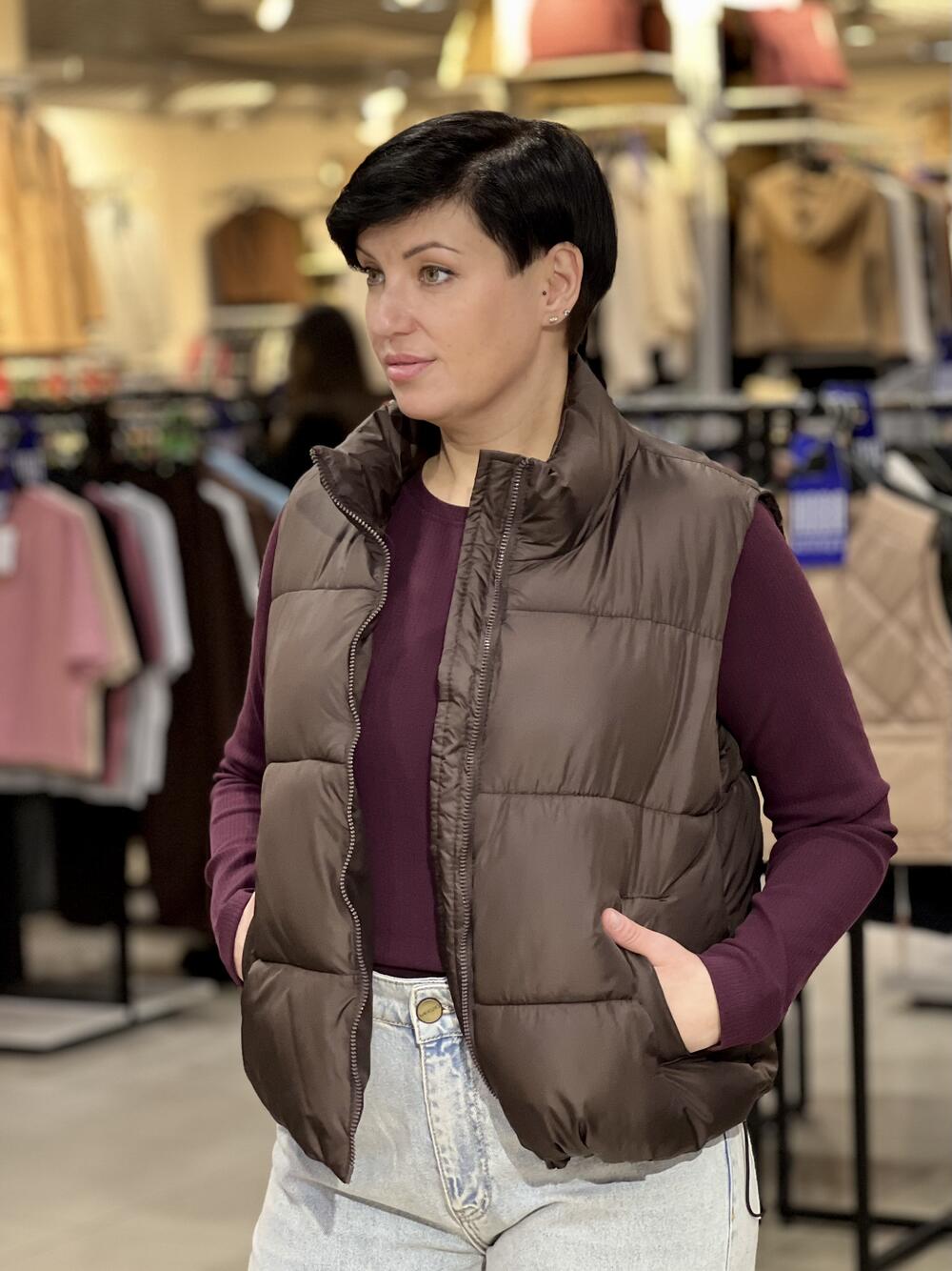 Жилет LR 050100 стьобаний короткий без капюшону т.шоколад, M